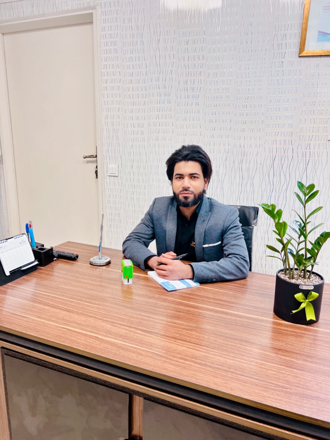  طب20 | سیستم جامع سلامت و درمان  گالری تصاویر مطب دکتر محسن فلکیان